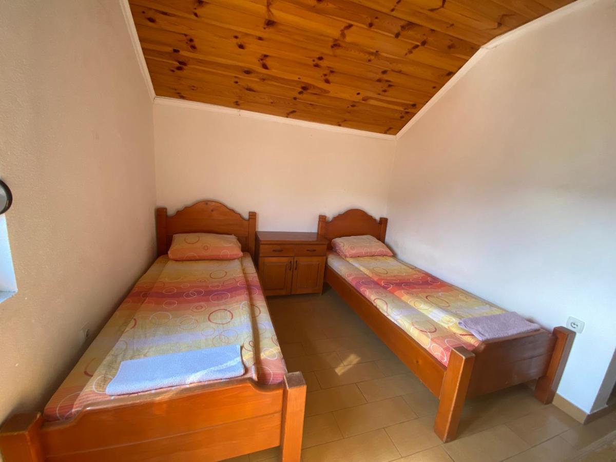 Guest House Pecurica バール エクステリア 写真
