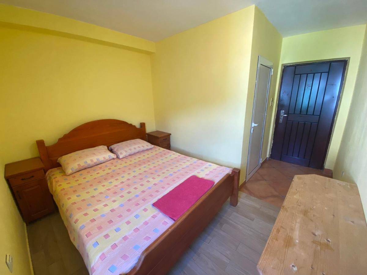 Guest House Pecurica バール エクステリア 写真