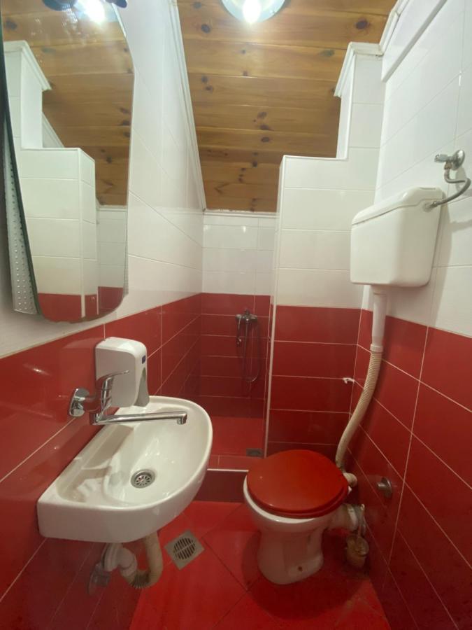 Guest House Pecurica バール エクステリア 写真